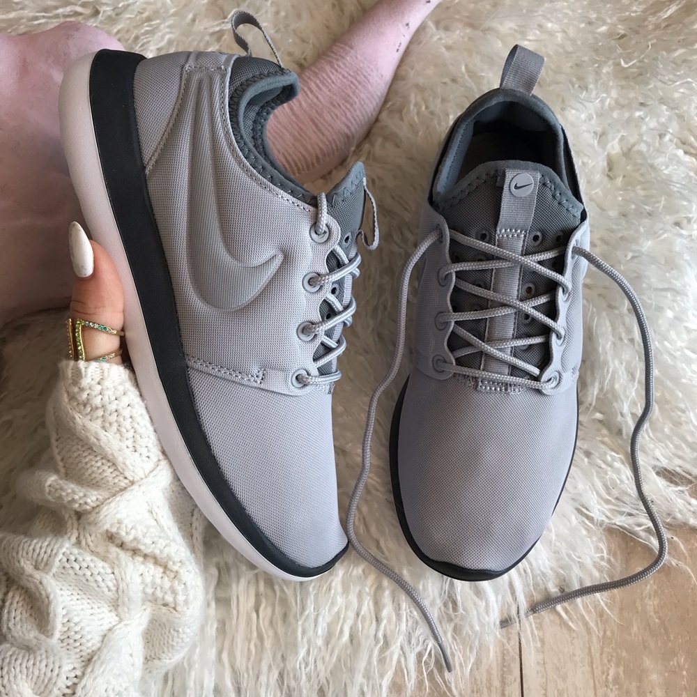NWT Nike Roshe Two - Picture 3 of 7